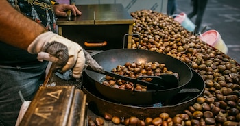 Castañas en la Feria de Todos los Santos en Cocentaina (Fira de Tots Sants)