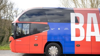 Monbus renueva como operador oficial del transporte del FC Barcelona hasta 2027
