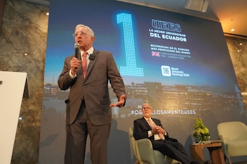 Álvaro Uribe Vélez tras dar