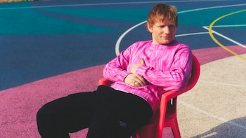 Ed Sheeran sorprende en Lima con doble escenario y pantallas gigantes.