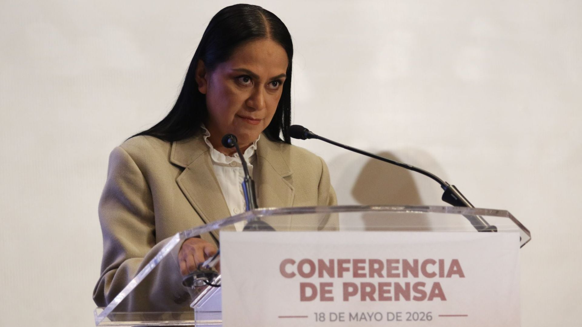 CIUDAD DE MÉXICO, 18MAYO2026.- Ariadna Montiel, presidenta nacional de Morena, acompañada de Camila Martínez, secretaria de Comunicación del partido, ofrecieron una conferencia de prensa durante la mañana de este lunes. FOTO: DANIEL AUGUSTO /CUARTOSCURO.COM