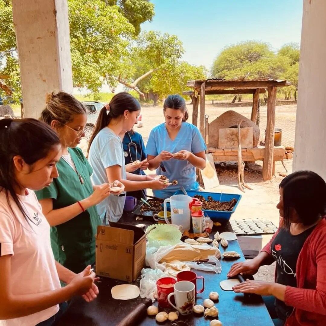 La fundación se creó en 2013 y su primer operativo sanitario fue en Taco Pozo, Chaco. Foto: Todo por Todos