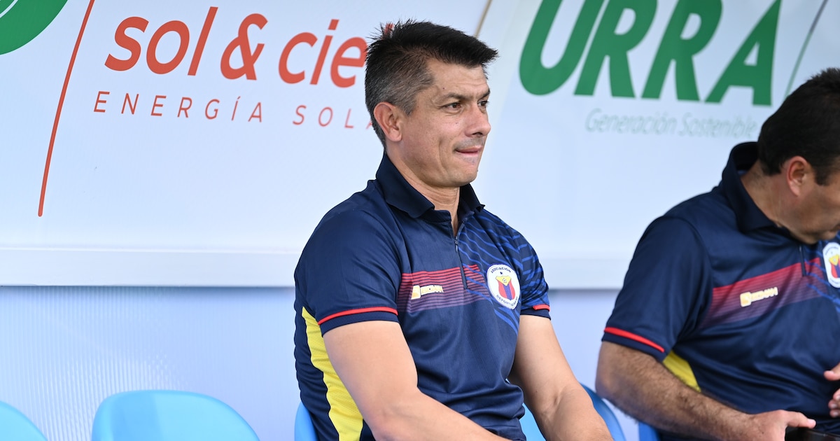 Atlético Bucaramanga oficializó al técnico paraguayo Gustavo Florentín ...
