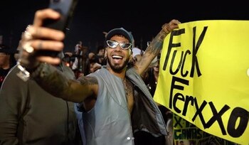 Anuel AA no desaprovecha la