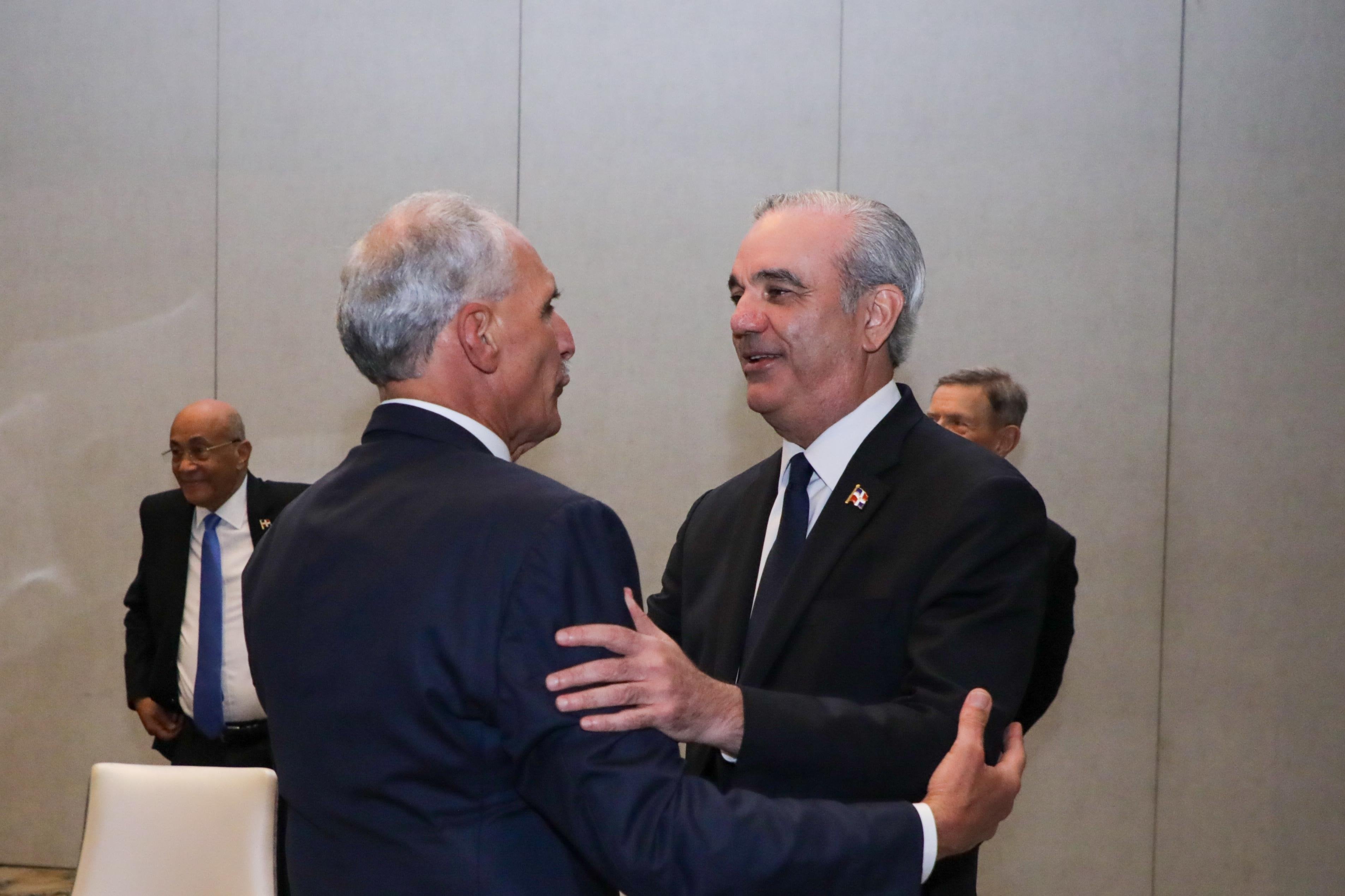 Asfura recorrerá junto al presidente Luis Abinader la frontera con Haití. (Cortesía: @enmanuelrm).