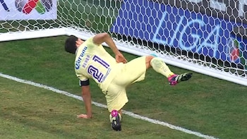 Henry Martín imitó el festejo