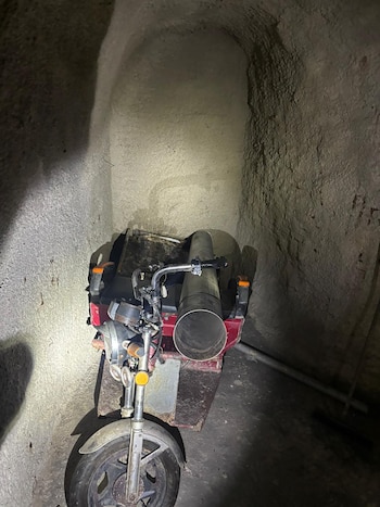 Israel descubrió una red de túneles bajo el castillo de Beaufort, en el sur de Líbano, que pertenece al grupo terrorista Hezbollah.