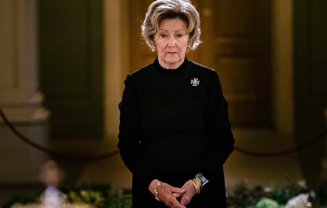 El último adiós de Sonia de Noruega a Harald V. (Casa Real de Noruega)