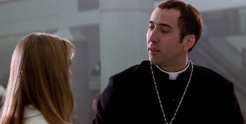 Nicolas Cage aseguró que se encorvaba para poder concentrarse en su interpretación.