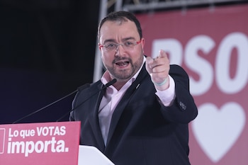 Adrián Barbón interviene en un