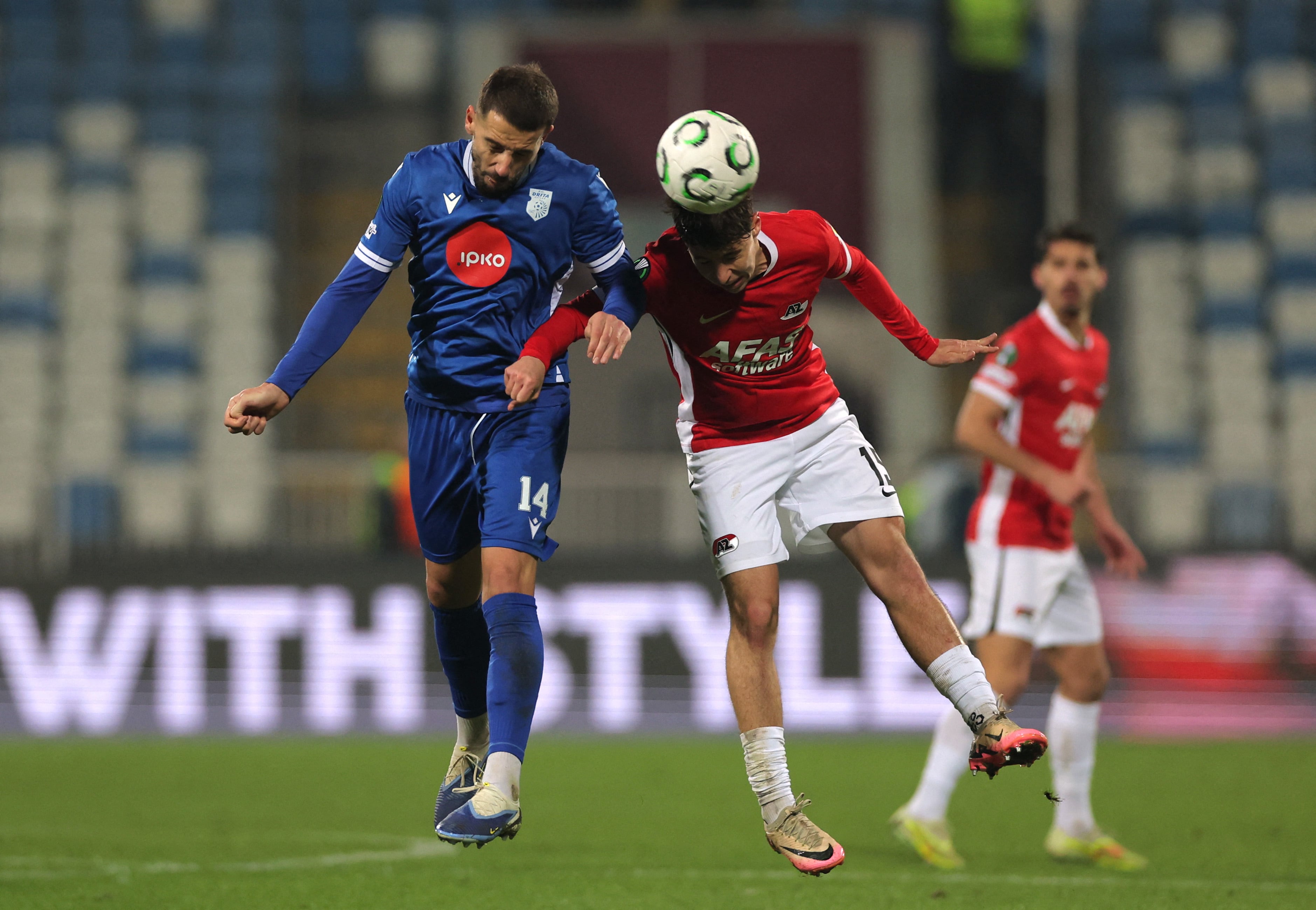 El partido podría ser crucial al momento de repartir lugares para las competencias internacionales. (REUTERS/Valdrin Xhemaj)