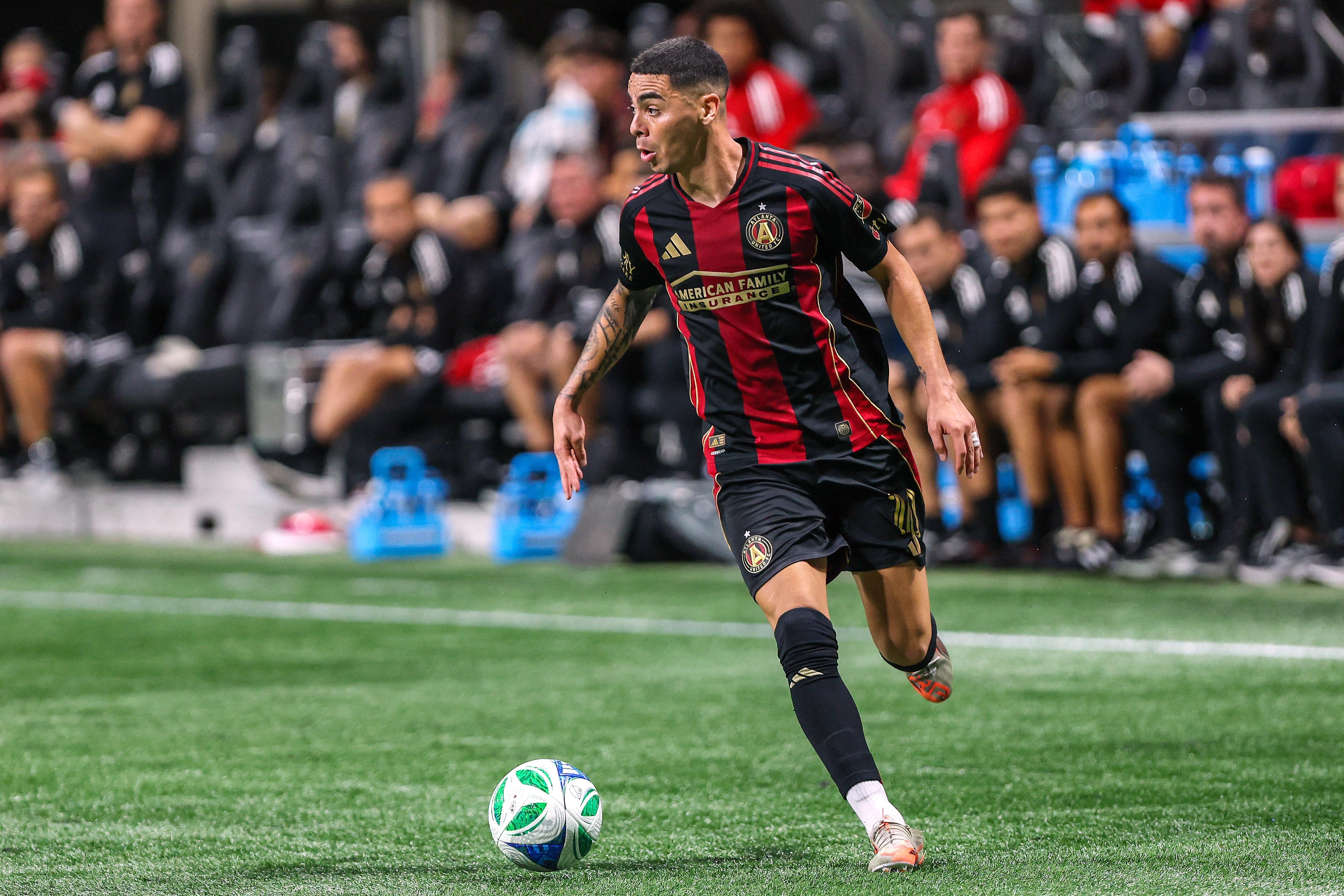 Miguel Almirón regresó al Atlanta United luego de una experiencia de siete años con el Newcastle en la Premier League - crédito Jordan Godfree/Imagn Images