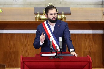 El Presidente Boric subió 5