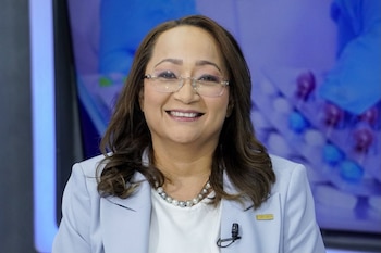 Carmen Estela Pérez, presidenta de INQUIFAR y de la Federación de la Industria Farmacéutica de Centroamérica y del Caribe (FIFCA), durante su intervención en el programa Diálogo 21.