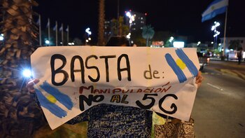 Los vecinos rompieron la cuarentena