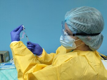 21-10-2021 Preparación de la vacuna