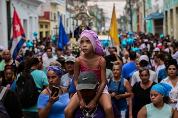 Celebración a la virgen de la regla y yamayá en Cuba