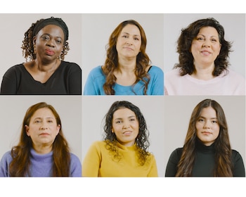 Mujeres que participan en el