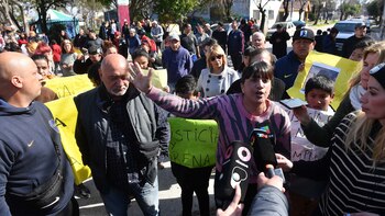 Los vecinos marchan para pedir