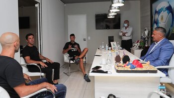 Mascherano durante la presentación de