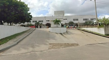 Durante el motín, internos incendiaron