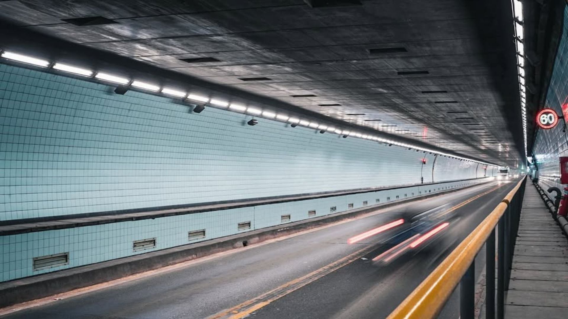 El túnel mide casi 3.000 metros y su parte entubada bajo el río alcanza los 2.400 metros. (foto: Túnel Subfluvial)