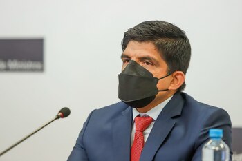 Juan Carrasco Millones renuncia al