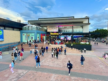 El centro comercial informó que cuenta con el equipo necesario para atender tales emergencias - crédito Centro Comercial Plaza Imperial
