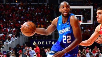 28-06-2021 El jugador de los Milwaukee Bucks Khris Middleton en la victoria de su equipo sobre Atlanta Hawks (113-102) en el tercer partido de las Finales del Este de la NBA
DEPORTES
NBA.COM/MILWAUKEE BUCKS