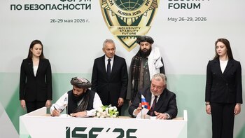 Rusia y Afganistán firman un acuerdo de cooperación a nivel técnico-militar