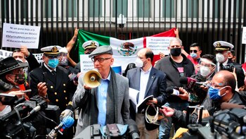 Protesta Fideicomisos Senado encabezada por