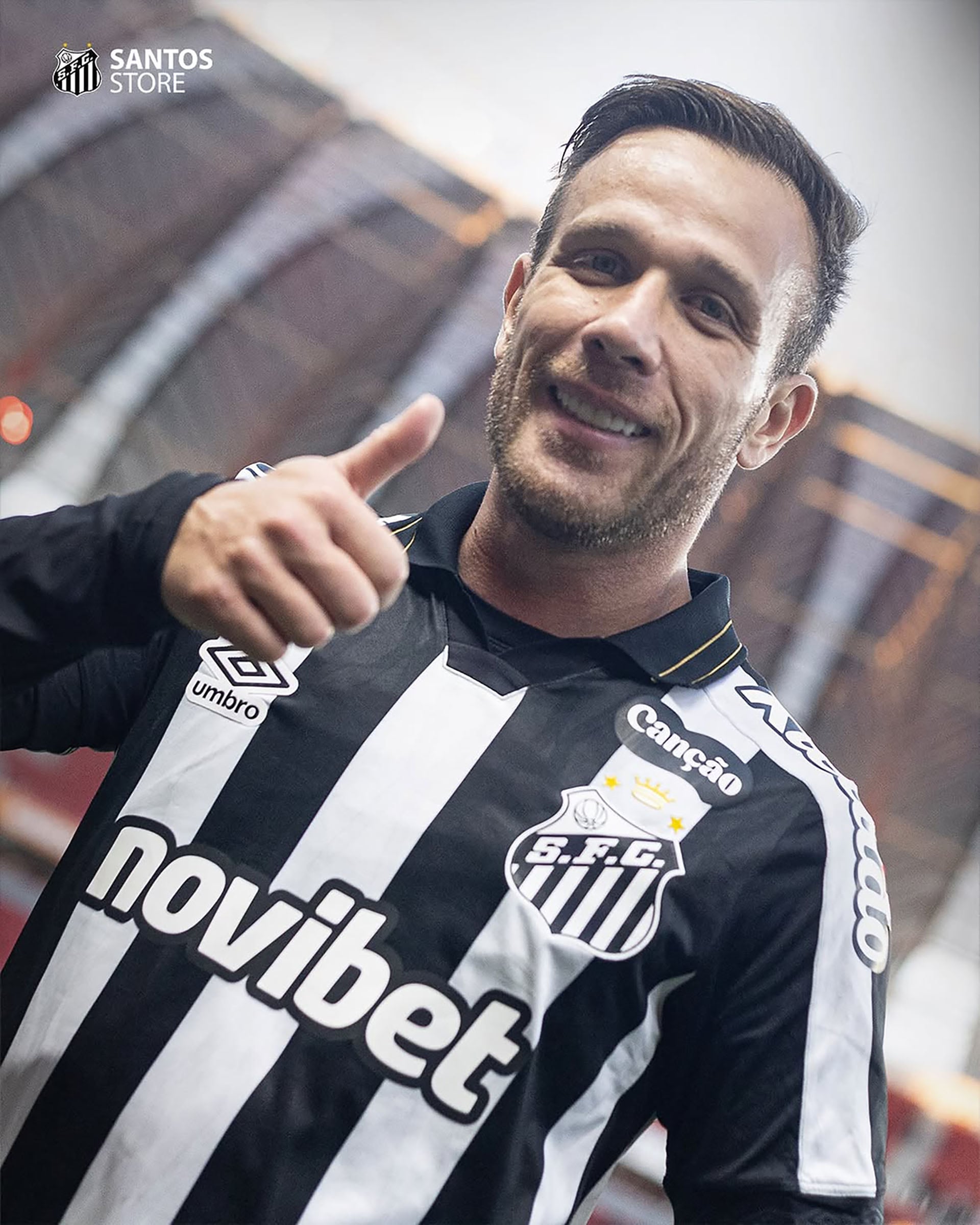 Arthur fue presentado en Santos