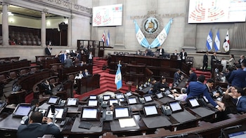 La Ley de Encomiendas avanza en el Congreso con la regulación de envíos de migrantes