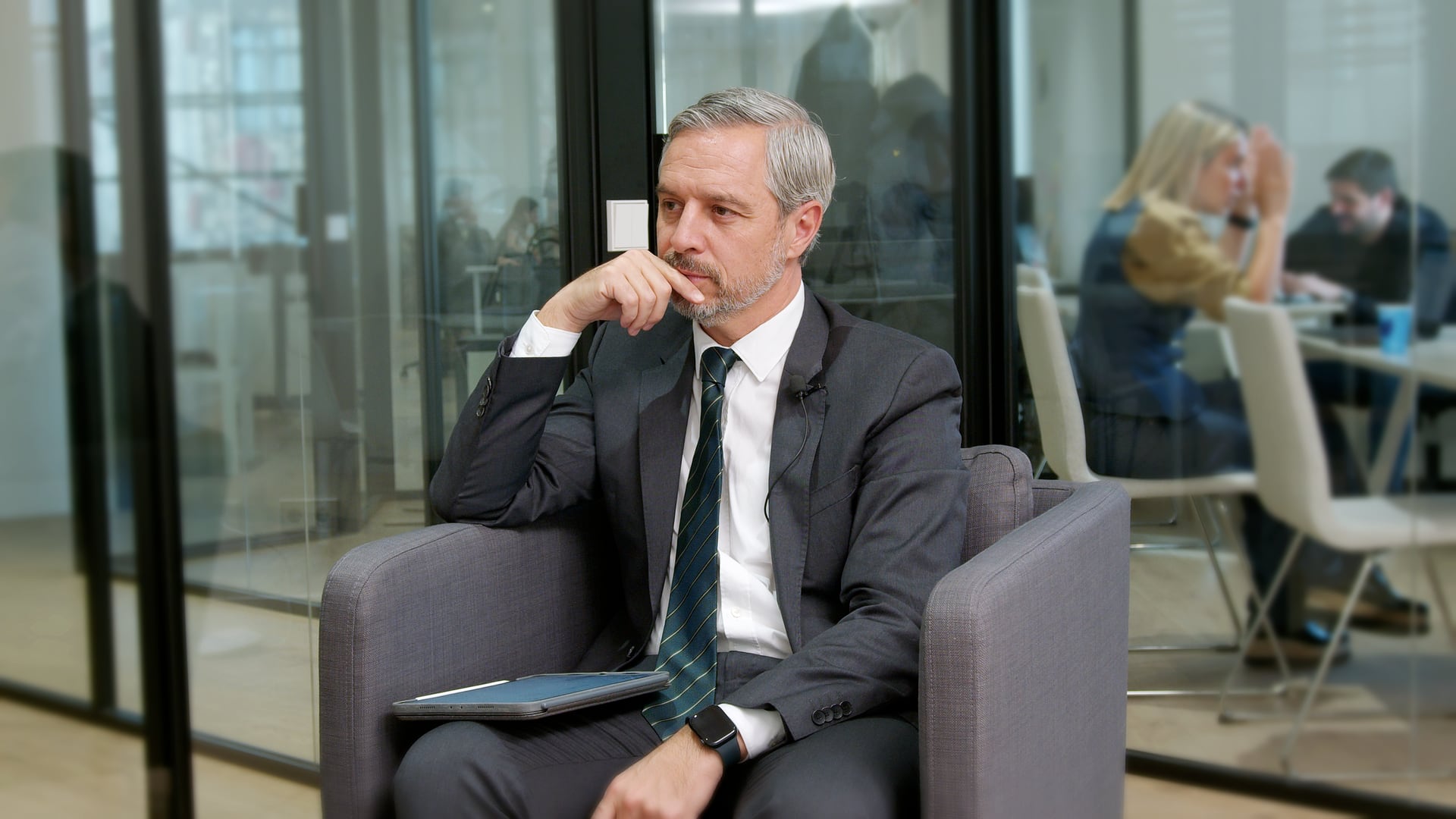 Juan Bravo, vicesecretario general de Economía del Partido Popular, en una entrevista en las oficinas de