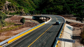 SICT renueva cinco puentes federales