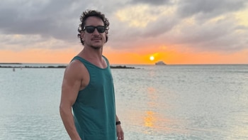 Entre atardeceres y aguas cristalinas: