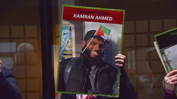 Hospitalizados dos de los activistas