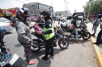 El Operativo Otomí contó con revisiones vehiculares. Crédito: SSEM