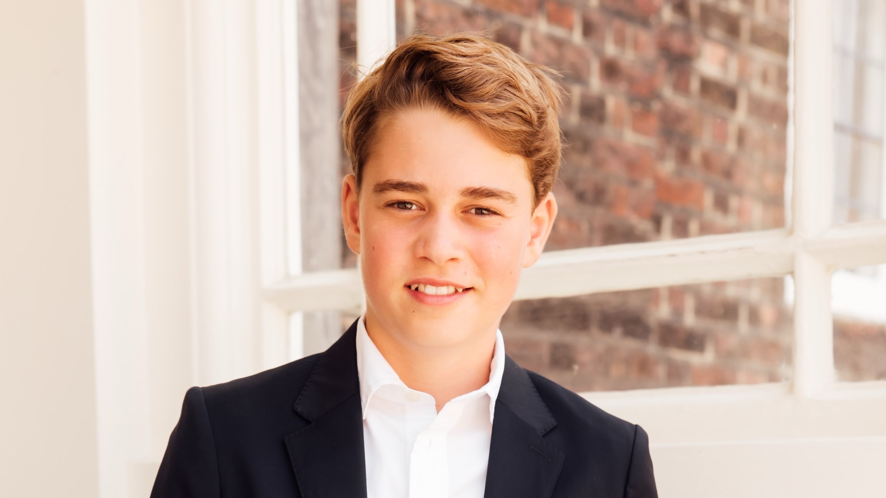 La casa real británica publica una nueva imagen del príncipe George por su 13 cumpleaños: un nuevo retrato y una etapa decisiva