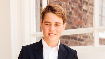 La casa real británica publica una nueva imagen del príncipe George por su 13 cumpleaños: un nuevo retrato y una etapa decisiva