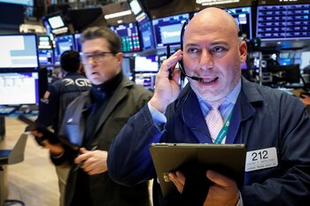 Las bolsas internacionales buscan un