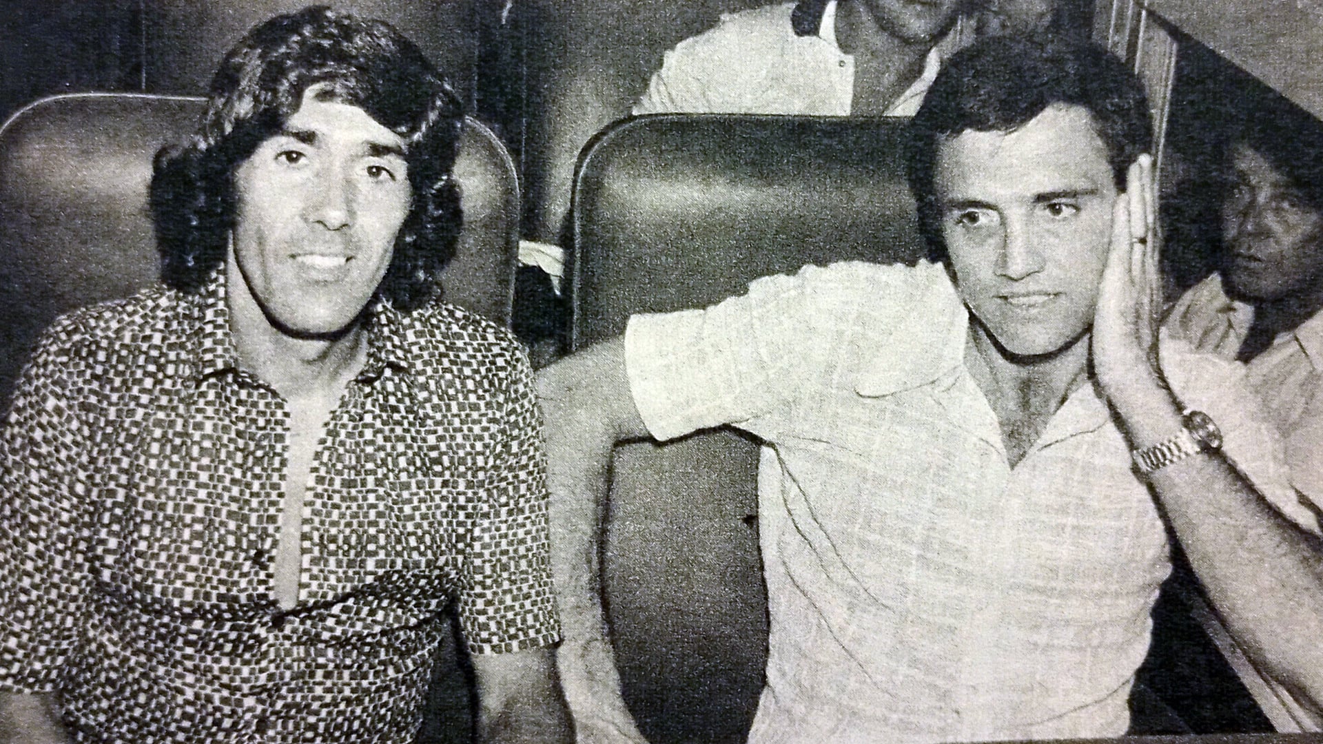 Pedro González y Roberto Perfumo emprenden el viaje, en tren, rumbo a la pretemporada