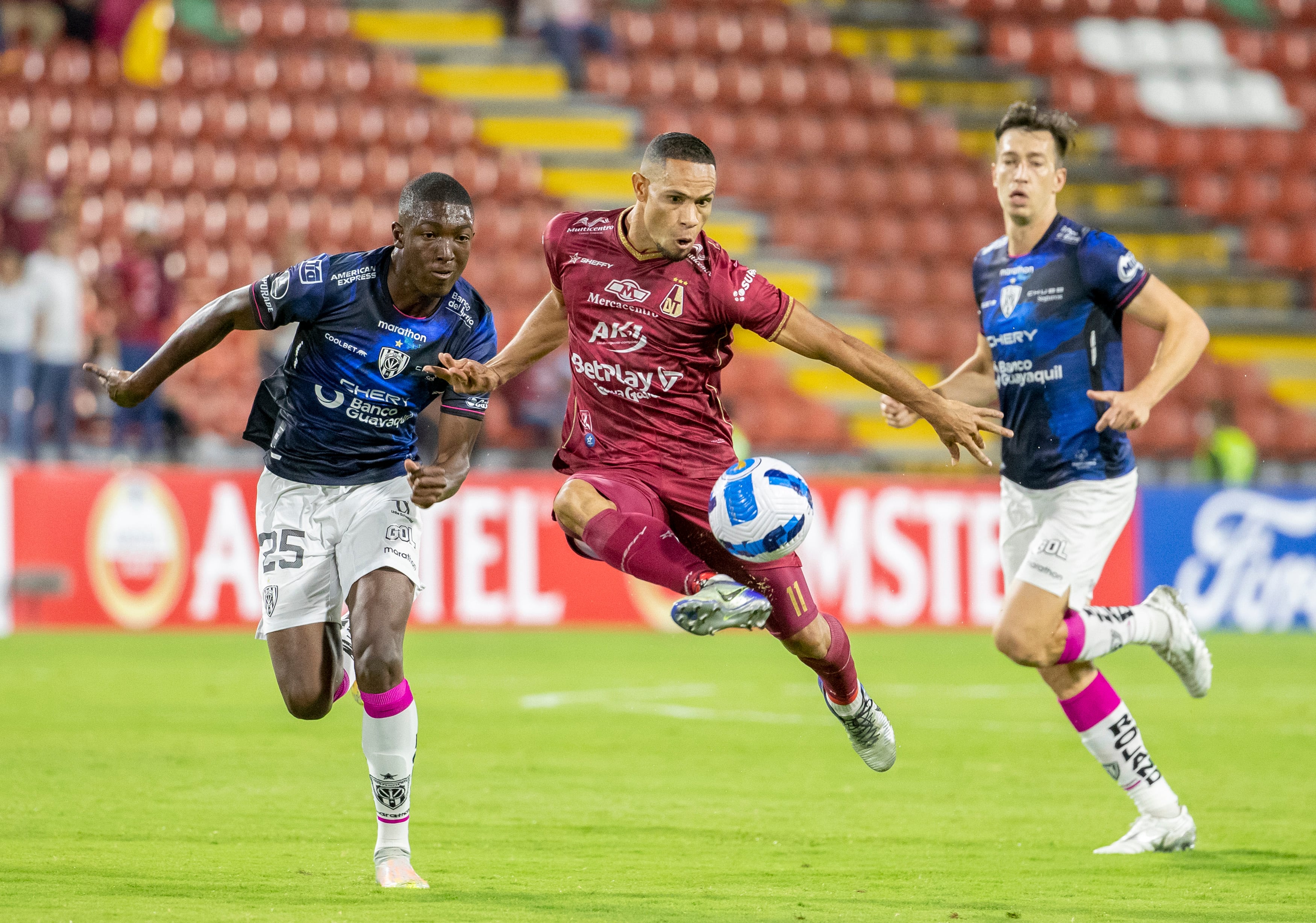 El equipo colombiano se enfrentó al conjunto ecuatoriano por la Conmebol Libertadores. Tomado de @Libertadores