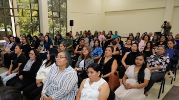 El Salvador capacitó a cuidadores remunerados de adultos mayores con un enfoque en derechos humanos