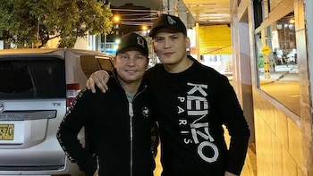 Sebastián Ayala, hijo de Giovanny Ayala, sufrió un accidente en su camioneta cuando viajaba a su finca