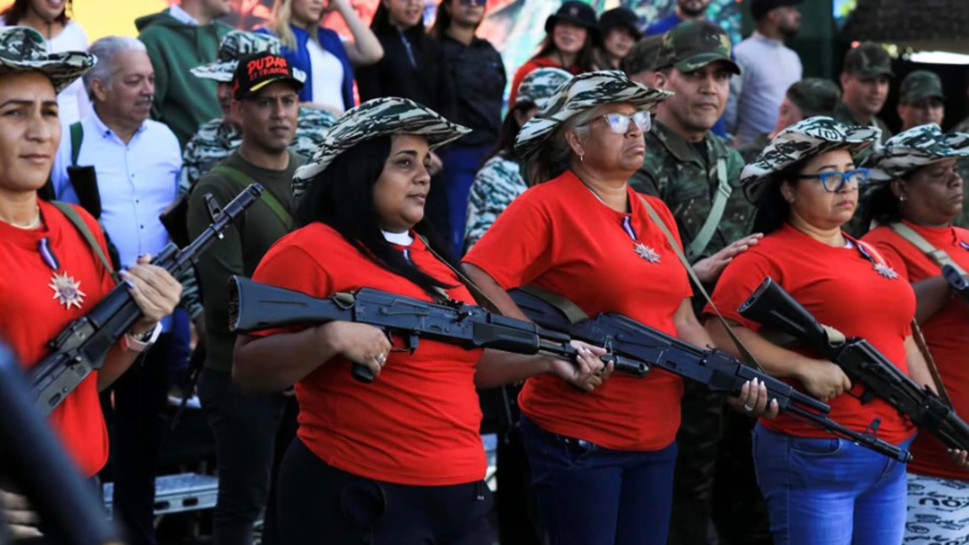 Gobierno de Venezuela Lanza "Manual de Defensa Popular" que Involucra a Niños y Jóvenes en Milicia Bolivariana