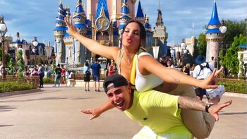 Video: the passionate kiss Andrea