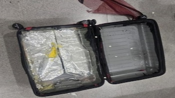 Detienen en el AIFA a