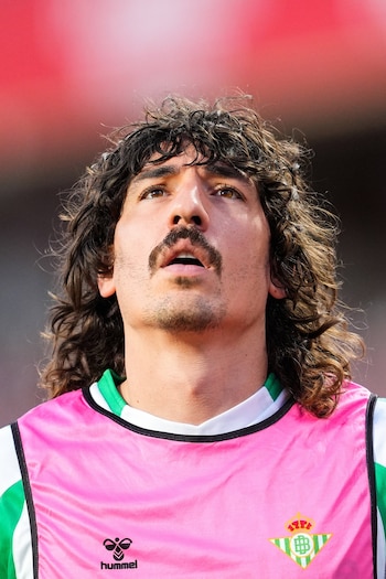 25/07/2026 Hector Bellerin of Real Betis looks on during the Ciudad de Granada Trophy football match played between Granada CF and Real Betis at Nuevo Los Carmenes stadium on July 25, 2026, in Granada, Spain.
DEPORTES
Joaquin Corchero / AFP7 / Europa Press