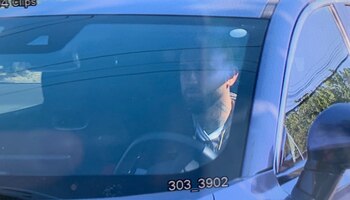 Arturo Vidal en la sede